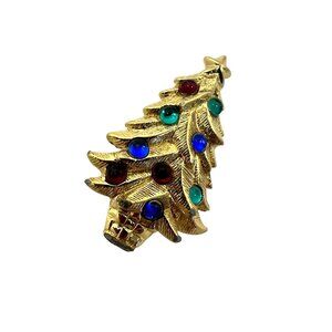 Vintage Monet Gold Tone Christmas Tree Pin Brooch Multicolor Rhinestones Holiday